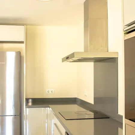 Apartamento Bajo Encantador Y Familiar En Benahavis Estepona